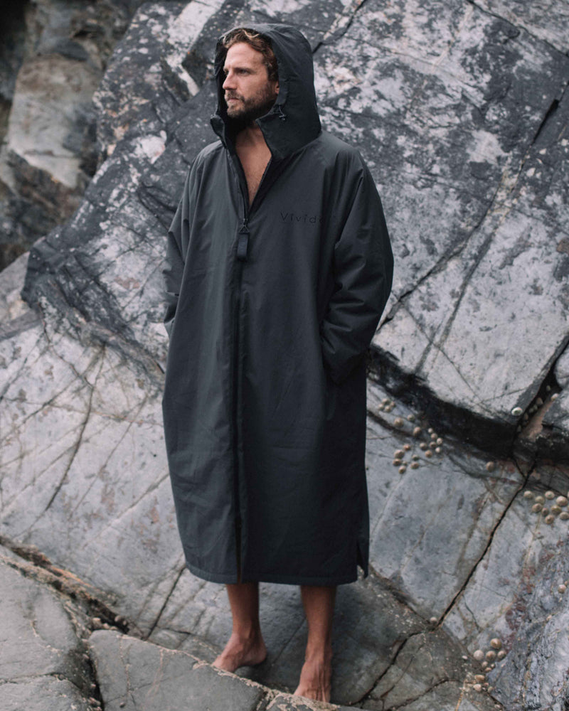 Lead_men - Man wearing a Vivida All Weather Sherpa Changing Robe - Fossil Grey